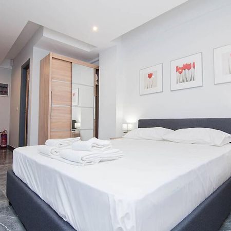 Cosy Studio For 2 People In The City Center Apartamento Atenas Exterior foto