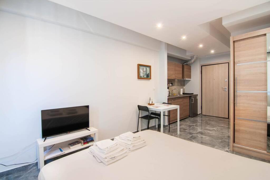 Cosy Studio For 2 People In The City Center Apartamento Atenas Exterior foto